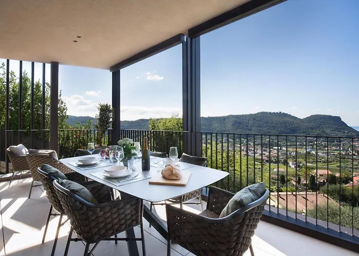 Sole In Miralago Апартаменты