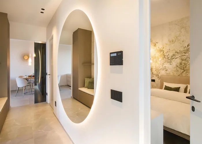 Sole In Miralago Апартаменты *