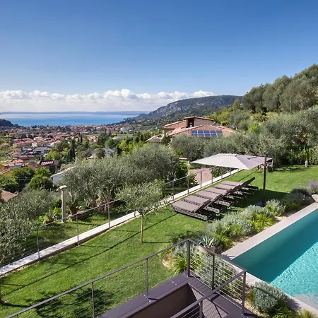 Sole In Miralago * Costermano